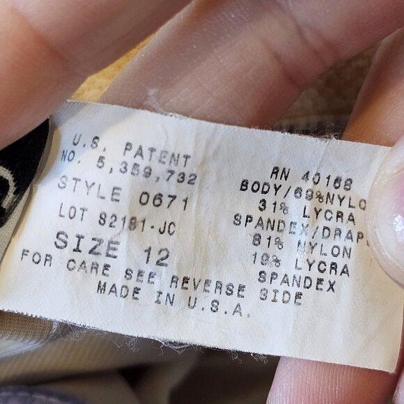 Vintage 90s Miraclesuit Size Medium Halter One‎ Piece Swimsuit Wired Cups Ruched - Picture 10 of 12